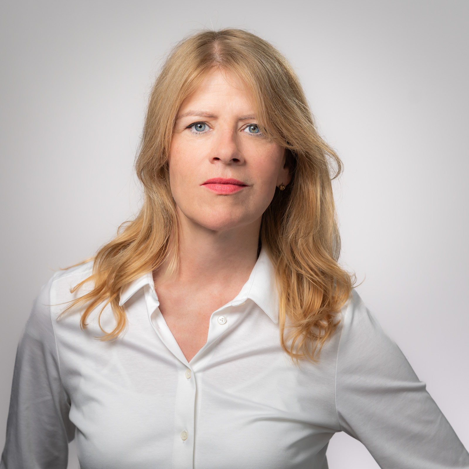 Portrait Pressesprecherin Silke Hoock